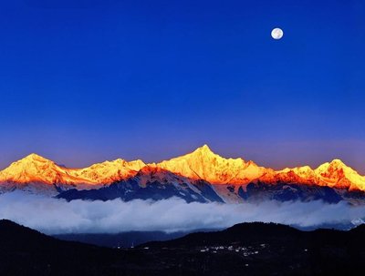 香格里拉旅游網(wǎng)——梅里雪山